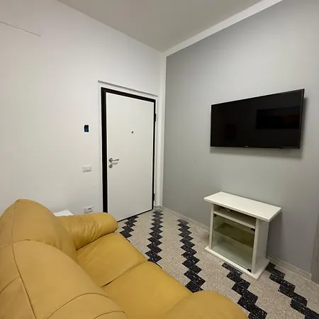 Ponente House - 50 M Dalla Διαμέρισμα